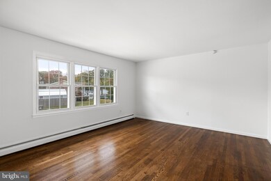 13652 Kingsman Rd, Woodbridge, VA 22193 - photo 4