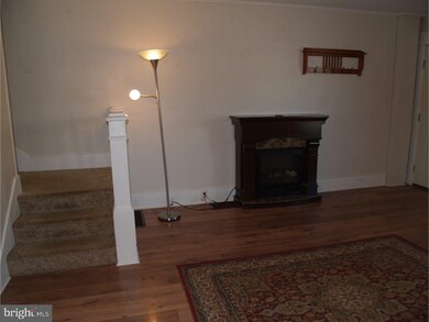 822 Chestnut St, Emmaus, PA 18049 - photo 4