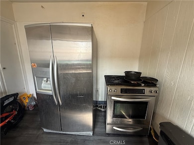 1057 N Neptune Ave, Wilmington, CA 90744 - photo 4