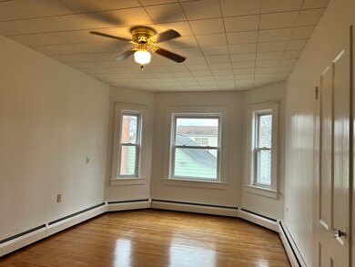 17 Lincoln St unit 2, Greenfield, MA 01301 - photo 6