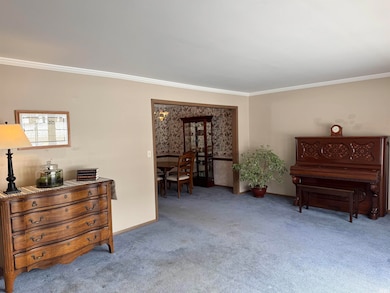 1306 N Balsam Dr, Muncie, IN 47304 - photo 4