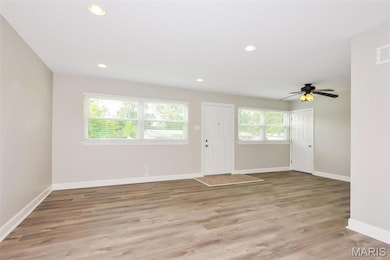 635 Loyola Dr, Florissant, MO 63031 - photo 2