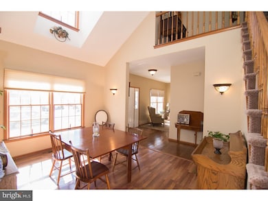 102 Abbey Dr, Royersford, PA 19468 - photo 6