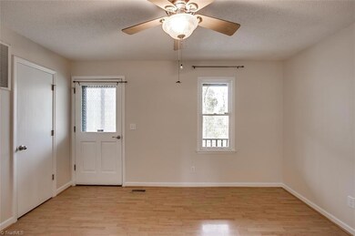 1249 Muriel Ln, Asheboro, NC 27205 - photo 4