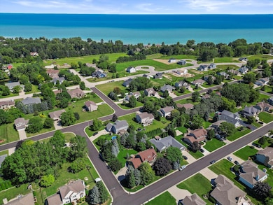 1114 Silent Sunday Ct, Racine, WI 53402 - photo 2