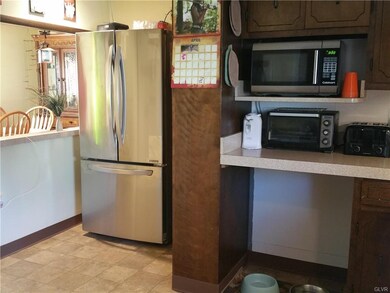 2004 S Apple St, Whitehall, PA 18052 - photo 6