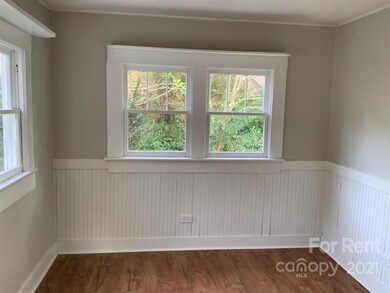 613 W Sharpe St, Statesville, NC 28677 - photo 6