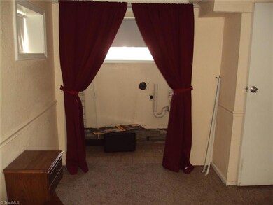 1001 Arthur Ave, High Point, NC 27263 - photo 7