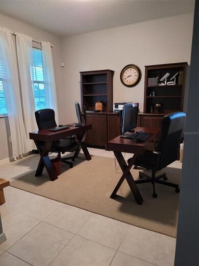 Formal Dining Room pic 2