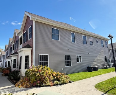 17 Hamel Way unit 17, Haverhill, MA 01835 - photo 2