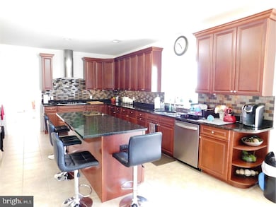 42 Emerald Rd, Trenton, NJ 08691 - photo 5