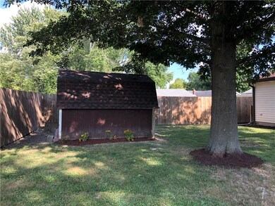 630 Tucker Ave, Plainfield, IN 46168 - photo 7