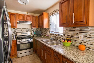 504 W Pear St, Compton, CA 90222 - photo 7