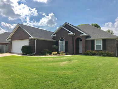 706 Grant Ave, Prairie Grove, AR 72753 - photo 2