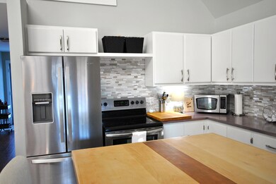 1108 Charles St unit C, Beaufort, SC 29902 - photo 3