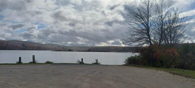 337 Poverty Row, Whitingham, VT 05361 - photo 4