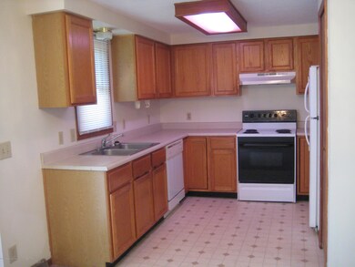 6034 Wise Rd, Lansing, MI 48911 - photo 3