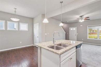 5867 Marble Cir, Johnston, IA 50131 - photo 7