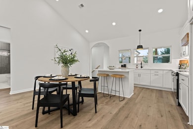 5 E 5th St, Greenville, SC 29611 - photo 7