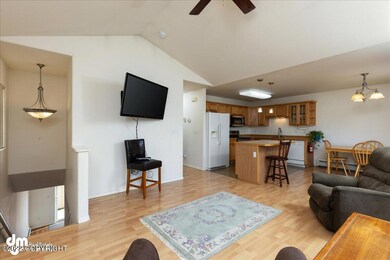 03-Living Room 20220412-DW-3166