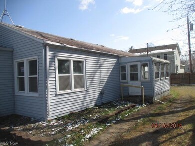 771 Kenilworth Ave, Sheffield Lake, OH 44054 - photo 3