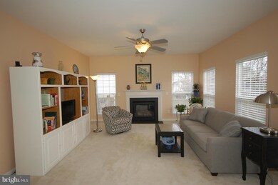 821 Woodbine Ct, Purcellville, VA 20132 - photo 4