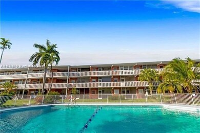 161 NE 10th Ave unit 7C, Hallandale Beach, FL 33009 - photo 5