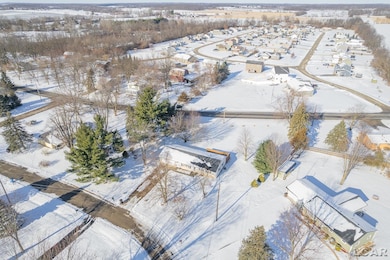 1464 Mardan Dr, Adrian, MI 49221 - photo 4