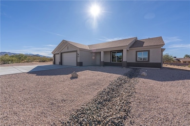 7072 Stetson Dr, Kingman, AZ 86401 - photo 2