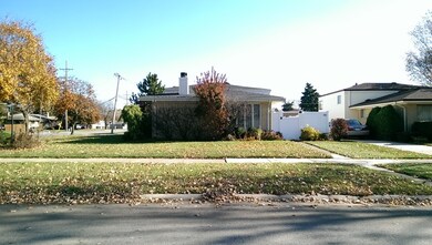 2001 Eastview Dr, Des Plaines, IL 60018 - photo 6