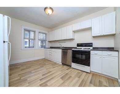 19 Manor St, Dorchester, MA 02122 - photo 2