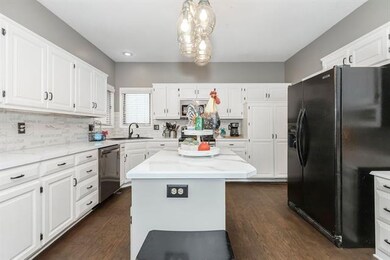 5400 Aminda St, Shawnee, KS 66226 - photo 5