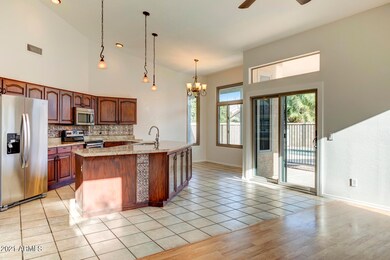 09_3851_E_Kings_Avenue__09_mls