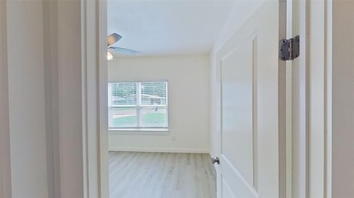 1009 Dubois St, Denison, TX 75020 - photo 5