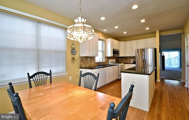 79 Black Eyed Susan Rd unit 350, Langhorne, PA 19047 - photo 6
