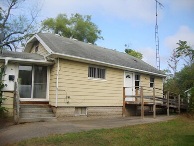 1513 Jane Ave, Flint, MI 48506 - photo 2