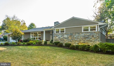 8912 Bridgehaven Ct, Alexandria, VA 22308 - photo 5