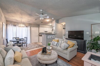 2112 Cottage Oak Ln, Colleyville, TX 76034 - photo 4