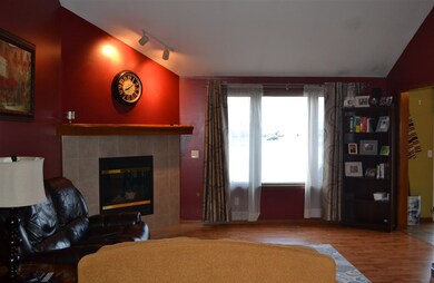 7613 Maeve Dr, Fort Wayne, IN 46835 - photo 3