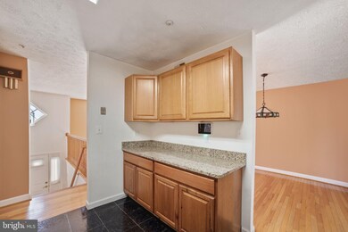 1004 Consideration Ln, Hyattsville, MD 20785 - photo 7