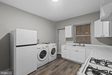 722 N Glover St, Baltimore, MD 21205 - photo 6