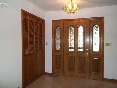 2000 Crystal Ave, Findlay, OH 45840 - photo 4