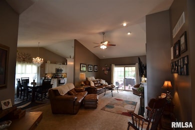 6022 W Charleston Ct, Peoria, IL 61607 - photo 3