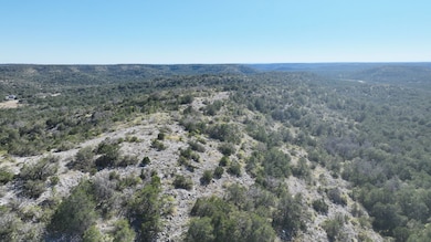 Cr 27, Rocksprings, TX 78880 - photo 3