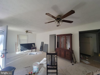 89 Poplar Dr, Hartfield, VA 23071 - photo 3