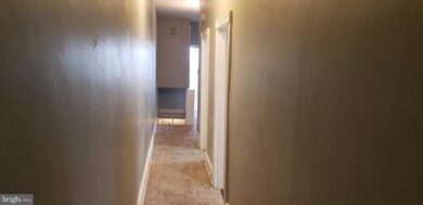 724 State St unit B, Camden, NJ 08102 - photo 6