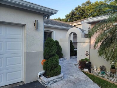 unlisted-address, Davie, FL 33314 - photo 3