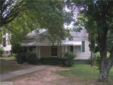 159 Ridge St, Reidsville, NC 27320 - photo 2