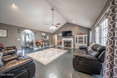 370 Twin Lakes--4