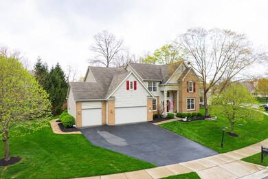 413 Ashmoore Cir E, Powell, OH 43065 - photo 3